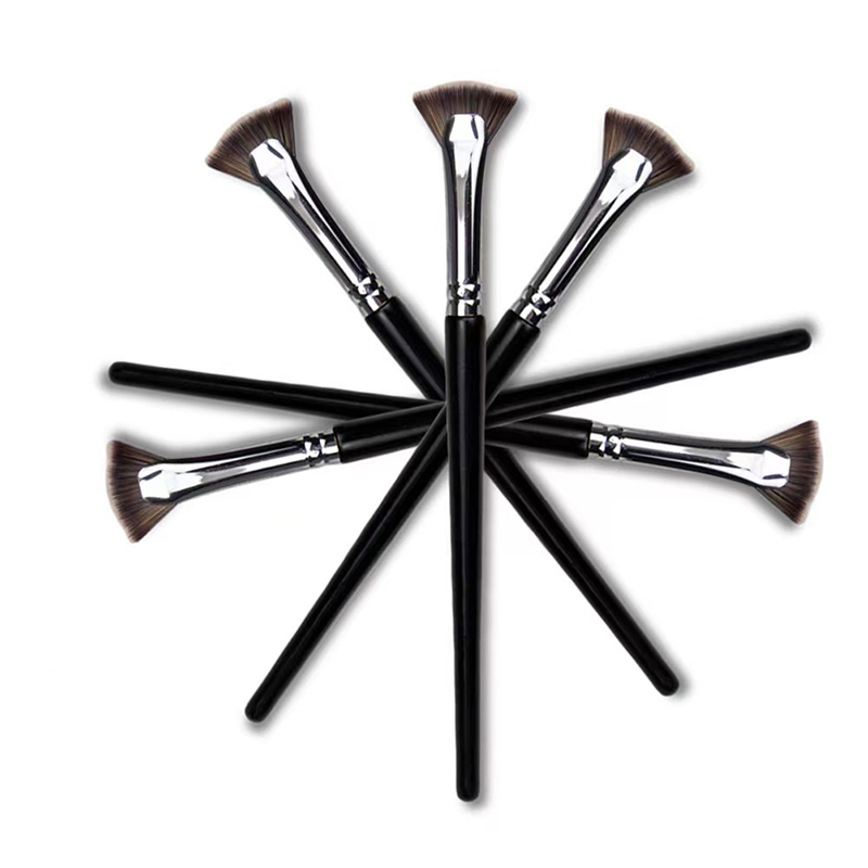 1PC Fan-shaped Eyelash Brush S - огляд і ціна Beauty No Makeup